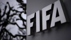 شعار الفيفا مع أندية عراقية متأثرة بالعقوبات