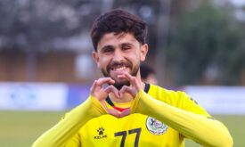 اللاعب الفلسطيني رشيد شواهنة بقميص نادي الجزيرة الأردني