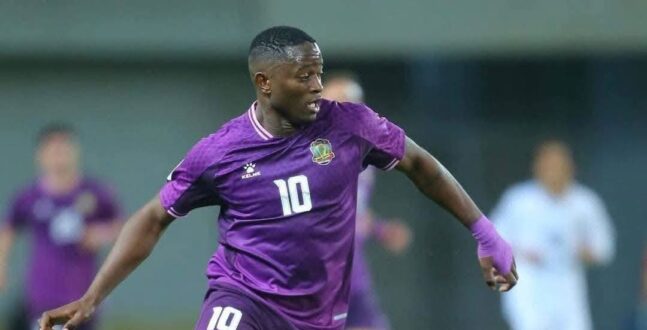 ليونيل أتيبا لاعب الشرطة العراقي بقميص الفيصلي