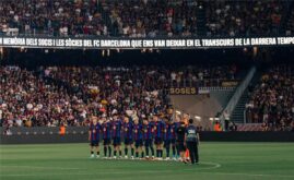 لاعبي برشلونة يحتفلون بهدف ضد أتلتيك بلباو في الدوري الإسباني