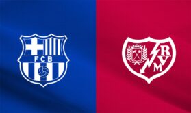 شعار نادي برشلونة وشعار نادي رايو فاليكانو مع كرة قدم في الخلفية، يرمز لمباراة الدوري الإسباني.