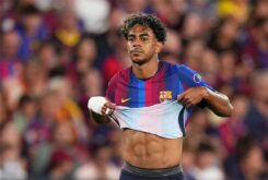 لامين يامال وأنتوني جوردون في مباراة برشلونة وأتلتيك بلباو