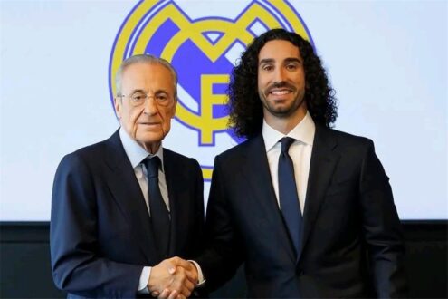 مارك كوكوريلا بقميص ريال مدريد في ملعب سانتياجو برنابيو