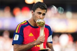 رودري بقميص ريال مدريد بعد إحباط محاولات مانشستر سيتي