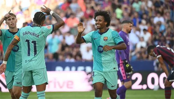 تشكيل برشلونة المتوقع أمام راسينج سانتاندير في الليجا