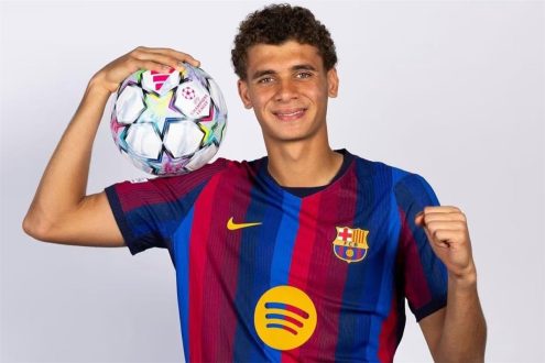 حمزة عبد الكريم لاعب برشلونة الشاب يستعد للمشاركة الأساسية بعد إصابة رافينها.