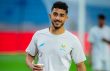 لاعب الفيصلي أحمد عبد ربه مصابًا في مباراة كرة قدم