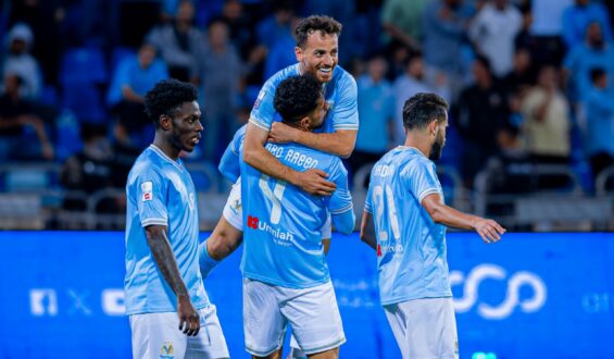 لاعبي الفيصلي يحتفلون بفوزهم الكبير على الرمثا في دوري المحترفين الأردني