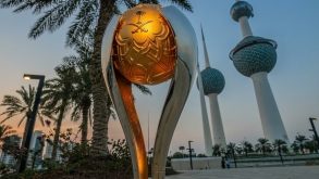 شعار كأس السوبر السعودي مع أندية النصر والأهلي والخلود والقادسية