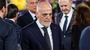 تيباس يرد بقوة على لافتات جمهور ريال مدريد